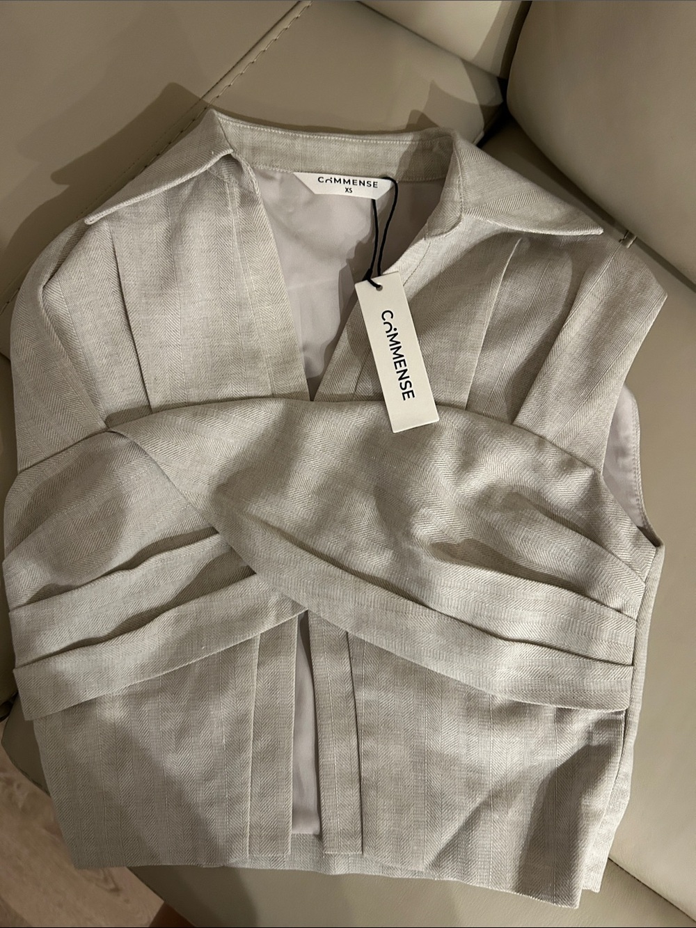 Commense Light Gray Sleeveless Cropped Vest